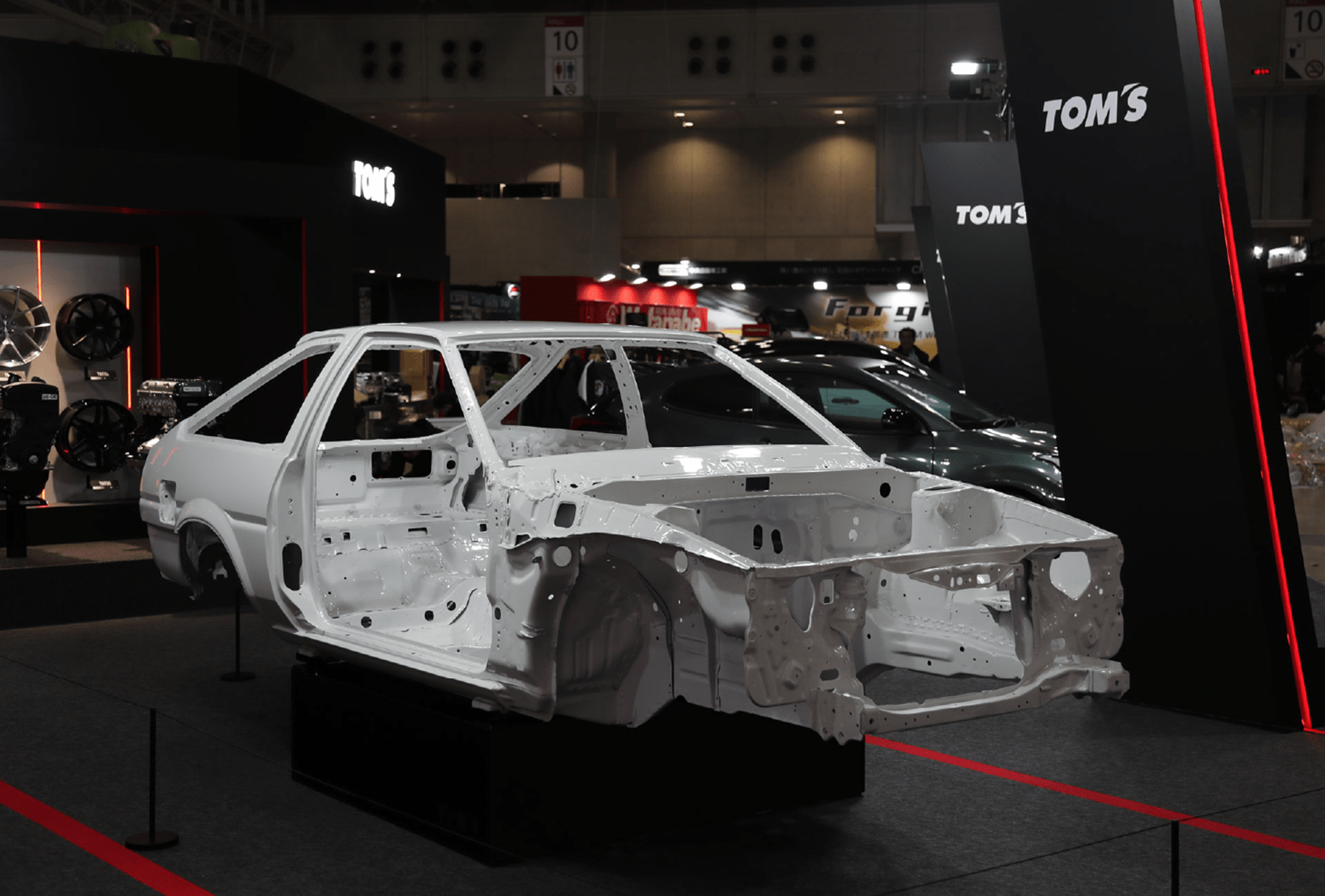 TOM'S HERITAGE CHASSIS